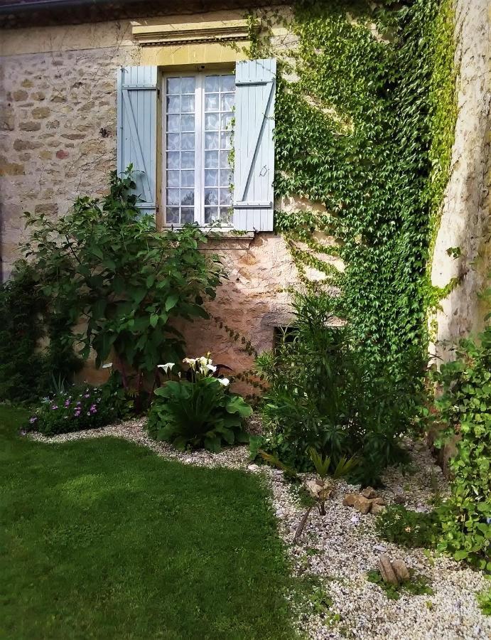 Rue Du Chateau Lalinde Exteriér fotografie