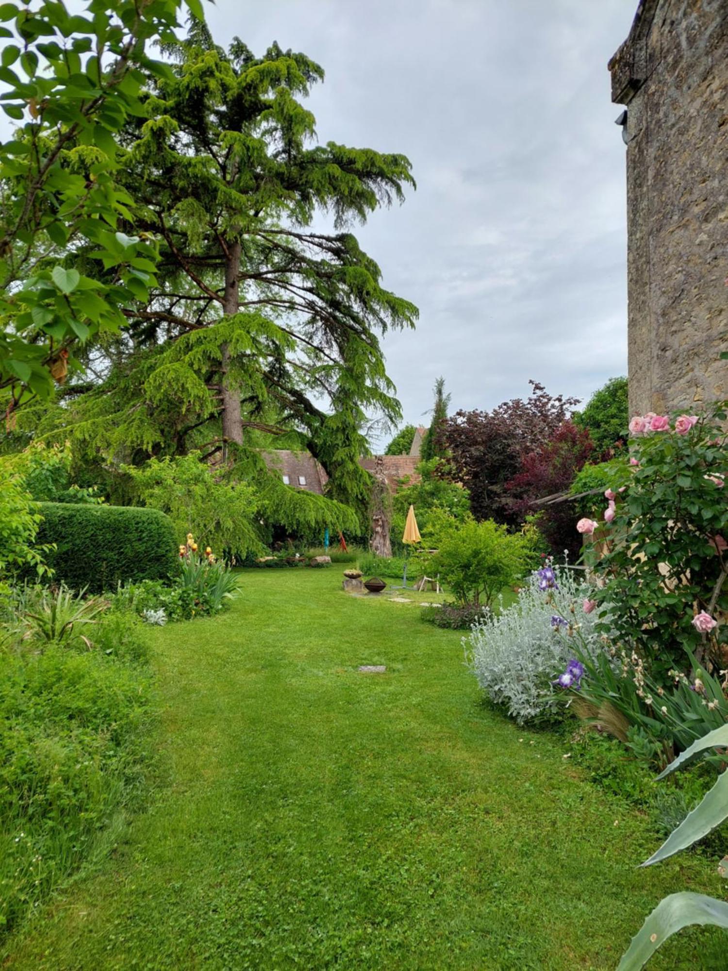 Rue Du Chateau Lalinde Exteriér fotografie