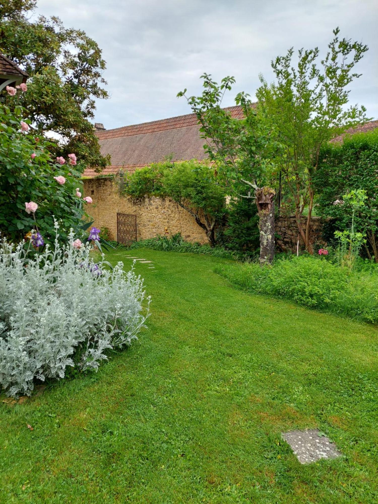 Rue Du Chateau Lalinde Exteriér fotografie